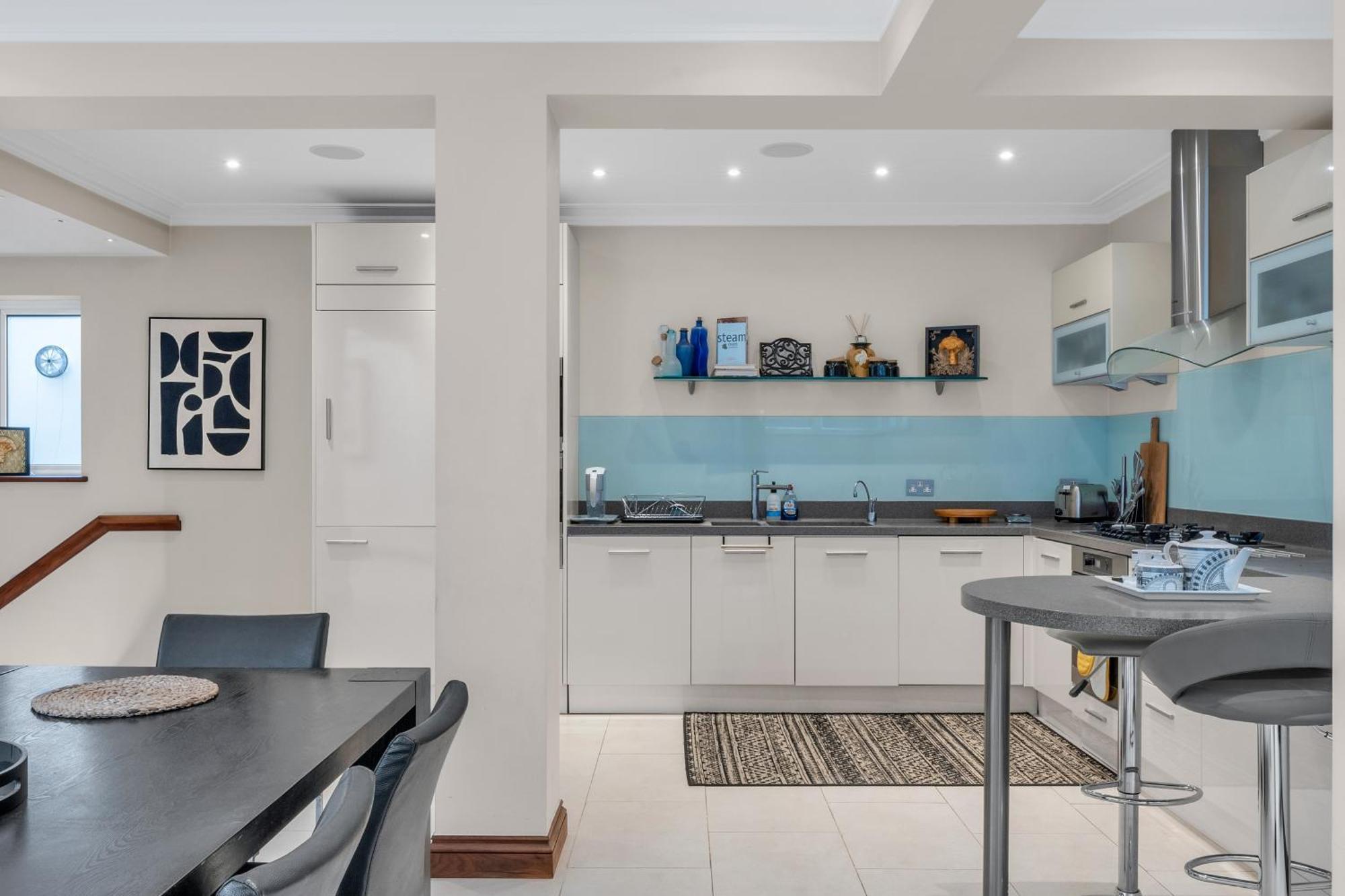 Апартаменты 3-bed Grand Triplex In Westminster *