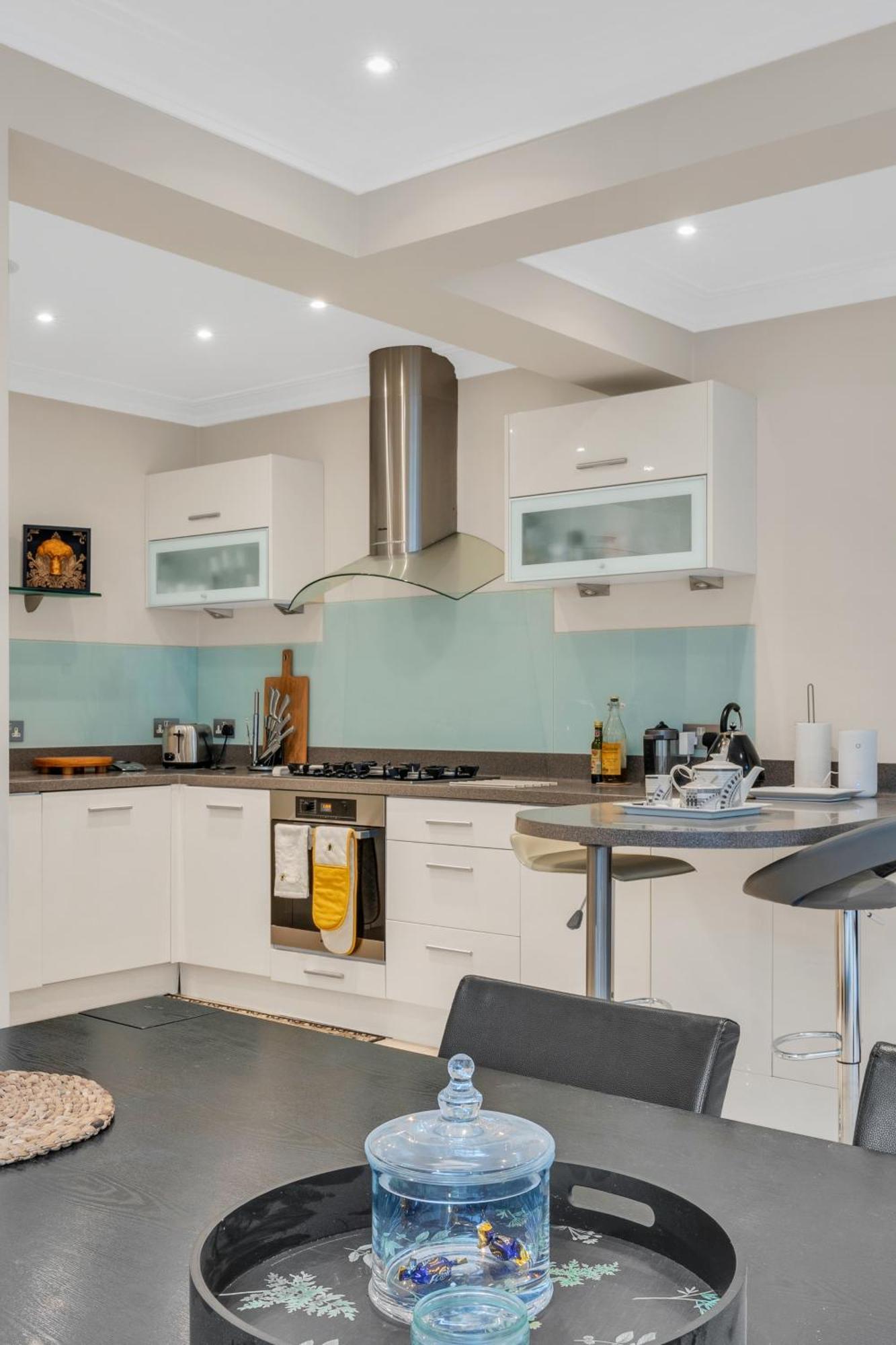 Апартаменты 3-bed Grand Triplex In Westminster