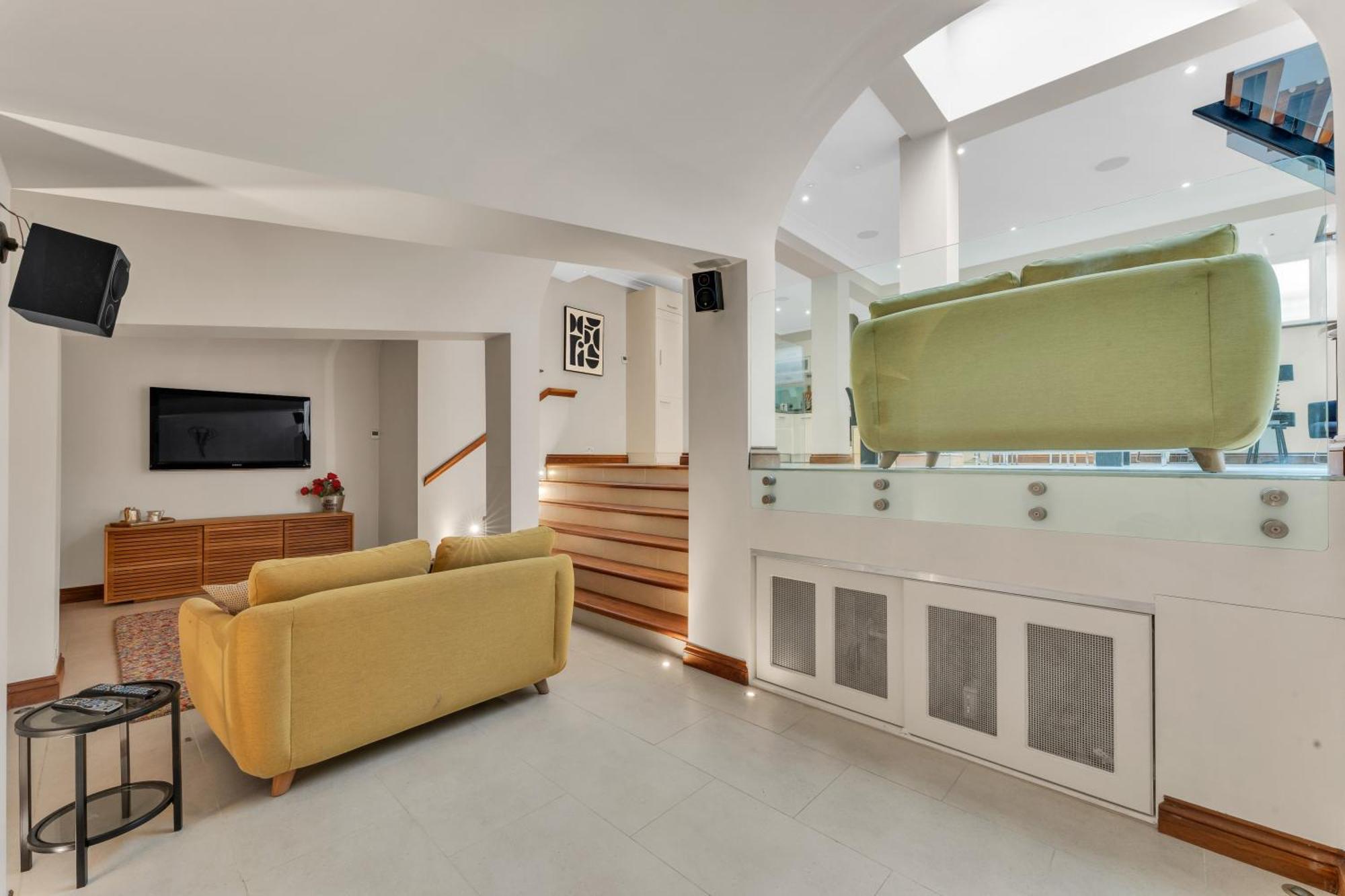 3-bed Grand Triplex In Westminster Апартаменты *